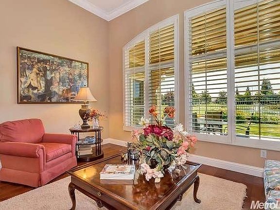3rd image of 141 Delta Breeze Ct