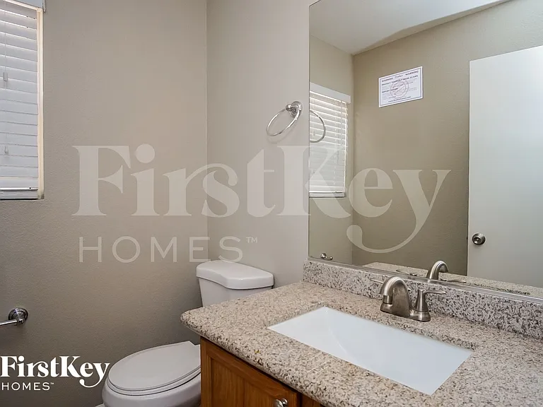 5040 Frozen Springs Ct — Photo 14