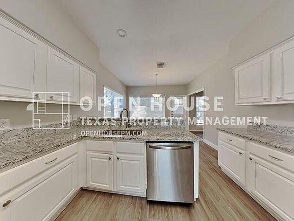 5th image of 4538 Windy Hollow Dr