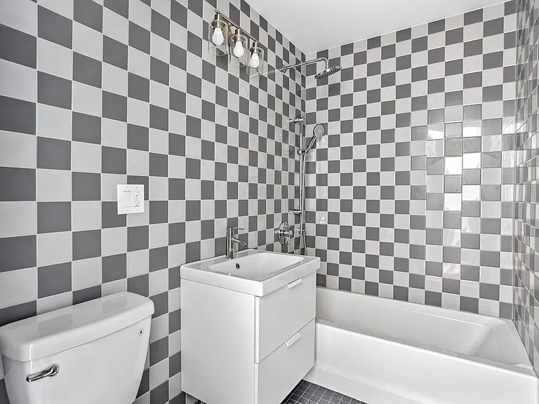 537 Edgecombe Ave #1 — Photo 5