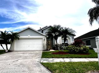 1208 Crimson Clover Ln, Zephyrhills, FL 33543