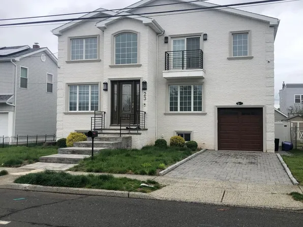 23 Elizabeth Ct, Secaucus, NJ 07094