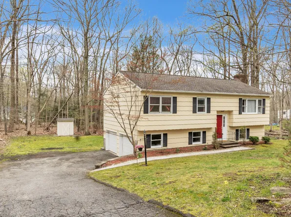 5 Frontier Lane, Danbury, CT 06810