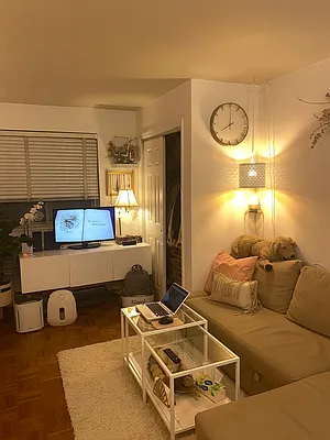 Rented by 18 REALTY | media 2