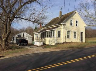 114 Meaderboro Rd, Rochester, NH 03867