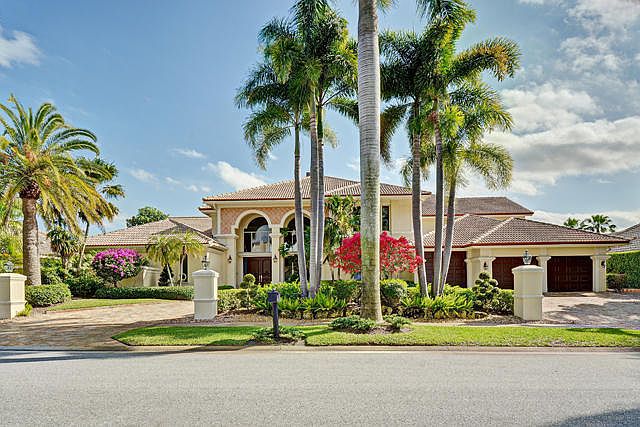 Home For Sale In St Andrews Country Club