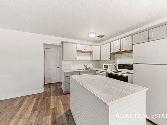 2nd image of 132 W Ida Ave APT 8