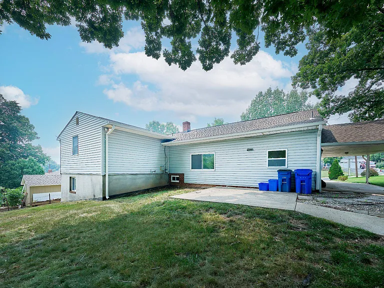 2924 Gracefield Rd — Photo 53