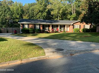 1964 Woodland Dr, Macon, GA 31211