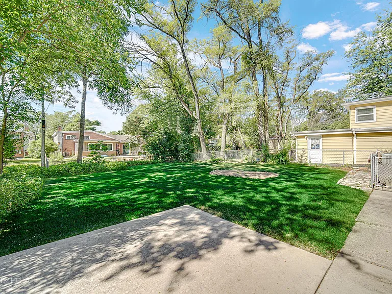 319 Park Dr — Photo 20