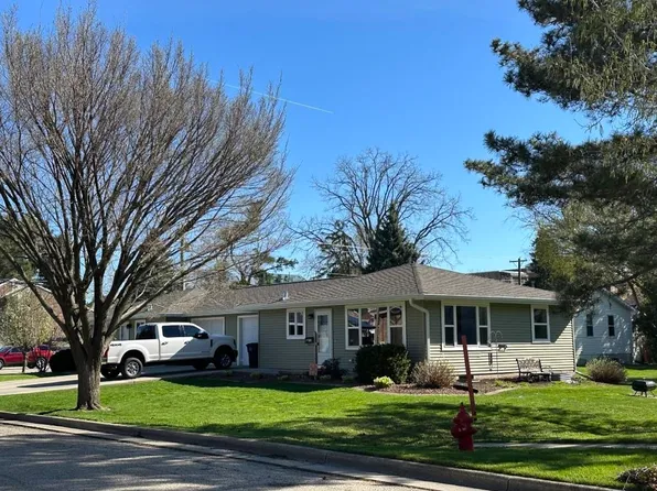 221 N Gjertson St, Stoughton, WI 53589