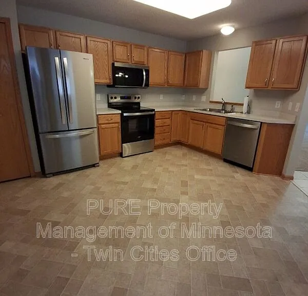 612 Lake View Dr — Photo 6