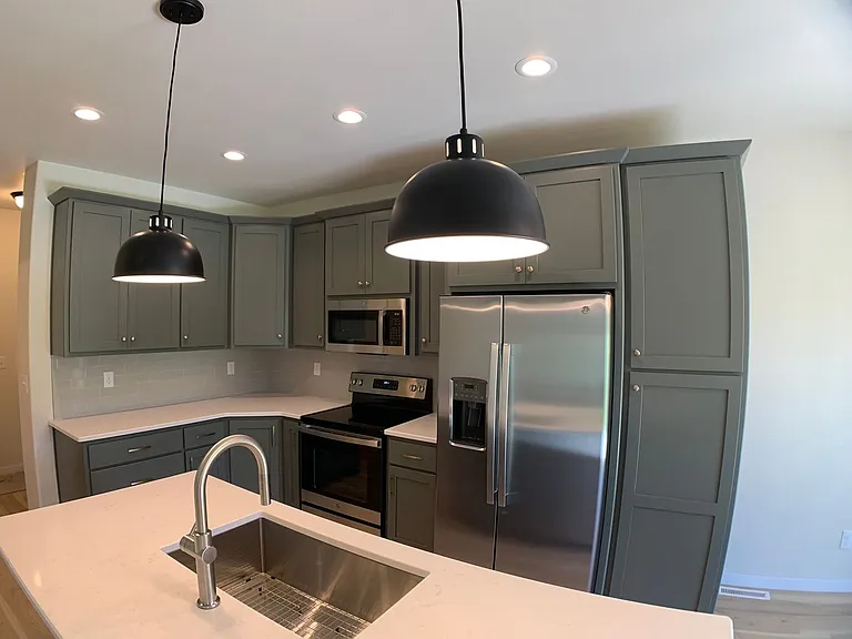 1360 Goldenwood Dr NW — Photo 9