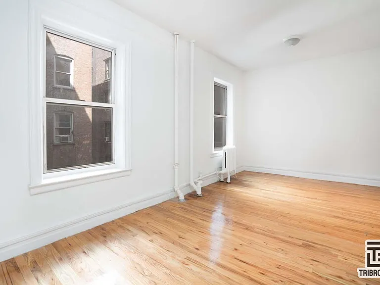 6417 102nd St #2A — Photo 3