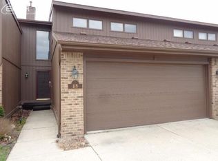 118 Riverview Blvd, Flushing, MI 48433