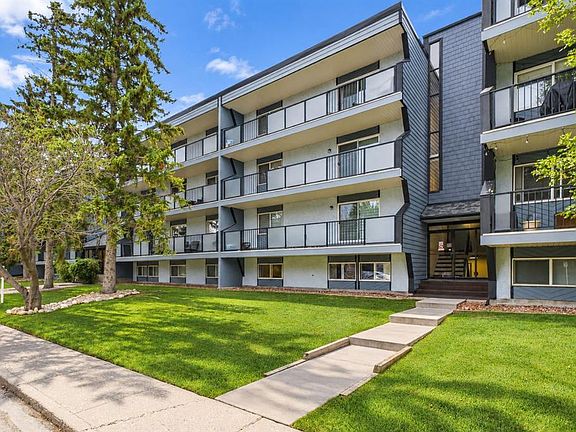 2nd image of 617 N 56th Ave SW #401