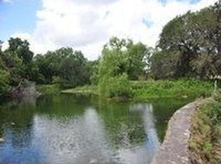 4077 Fredericksburg Rd, Kerrville, TX 78028