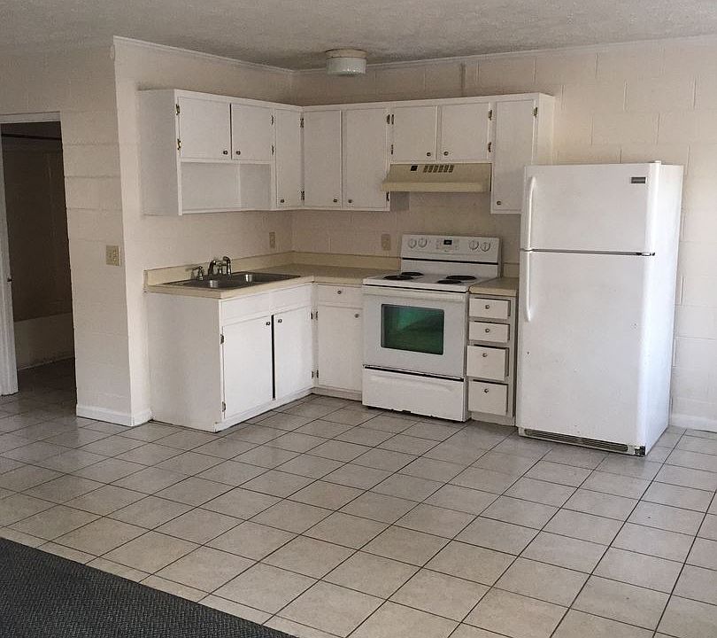 2nd image of 111 Belltown Rd APT 17