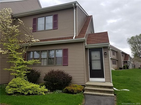 2nd image of 38 Mallard Ct #38