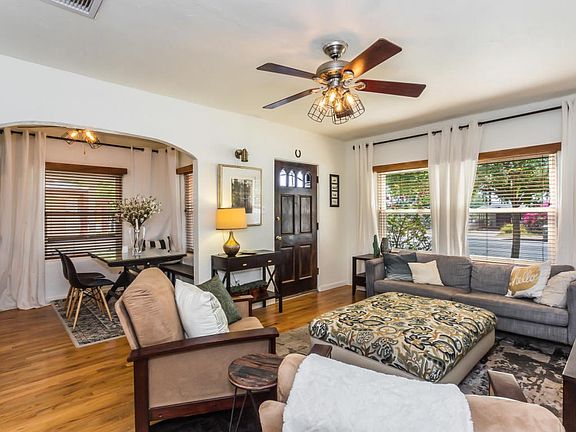 2511 N 12th lvg:dining