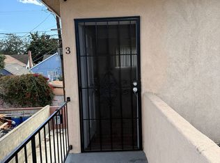 624 E 80th St #3, Los Angeles, CA 90001