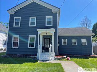 129 Eagle St, Fredonia, NY 14063