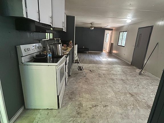 4th image of 104 Woodbridge St #35