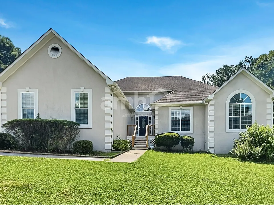154 Acadian Dr