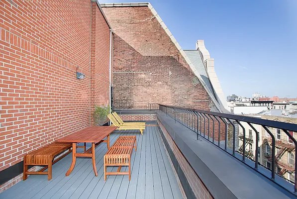 Rented by REAL New York | media 19