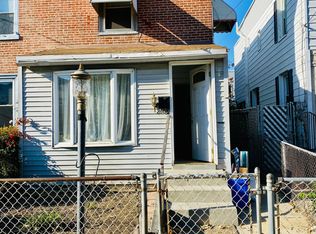 2608 Coral St, Philadelphia, PA 19125