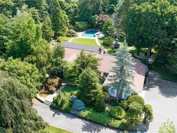 13 Louis Drive, Katonah, NY 10536