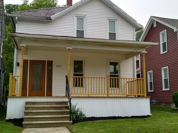 1007 Garrison St, Fremont, OH 43420