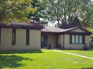 3668 Forge Dr, Troy, MI 48083