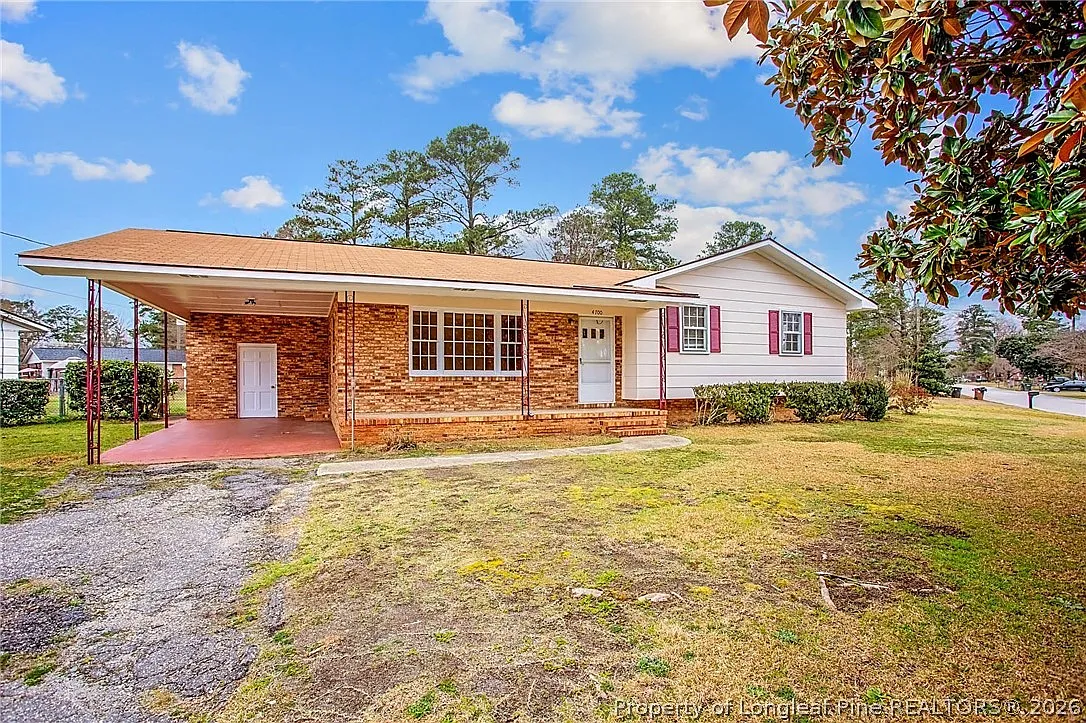 3 bed, 1.5 bath, 1450 sqft, $1,325 — Photo 2