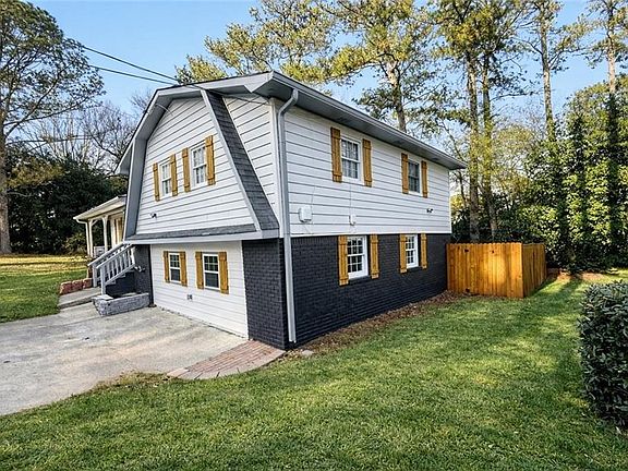 3rd image of 3210 Ebenezer Rd