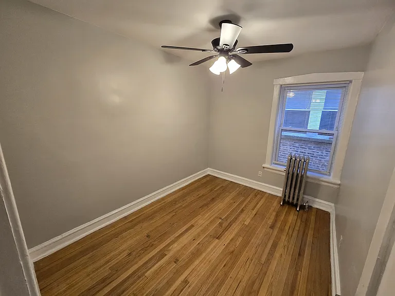 4826 N Avers Ave #2E — Photo 11