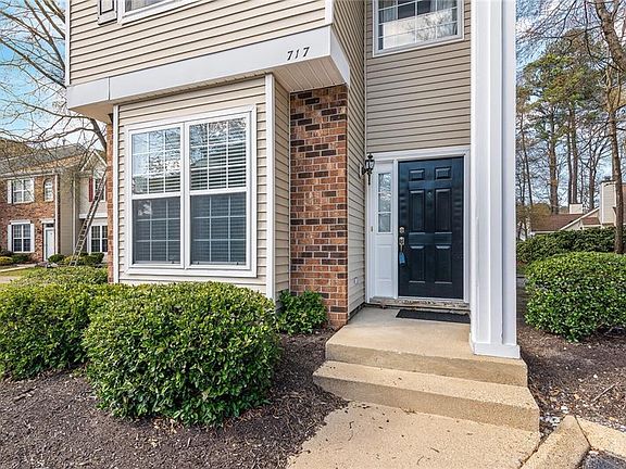 3rd image of 717 Windbrook Cir