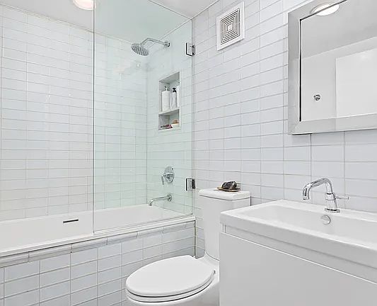 3rd image of 445 W 54th St APT 1E
