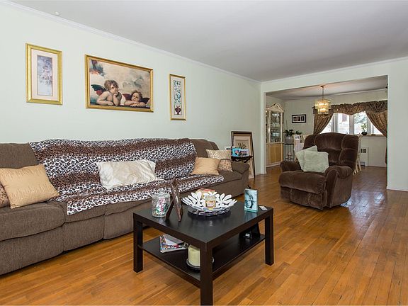 2nd image of 570 Marion Dr