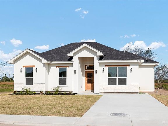 2nd image of 520 Balli Cir