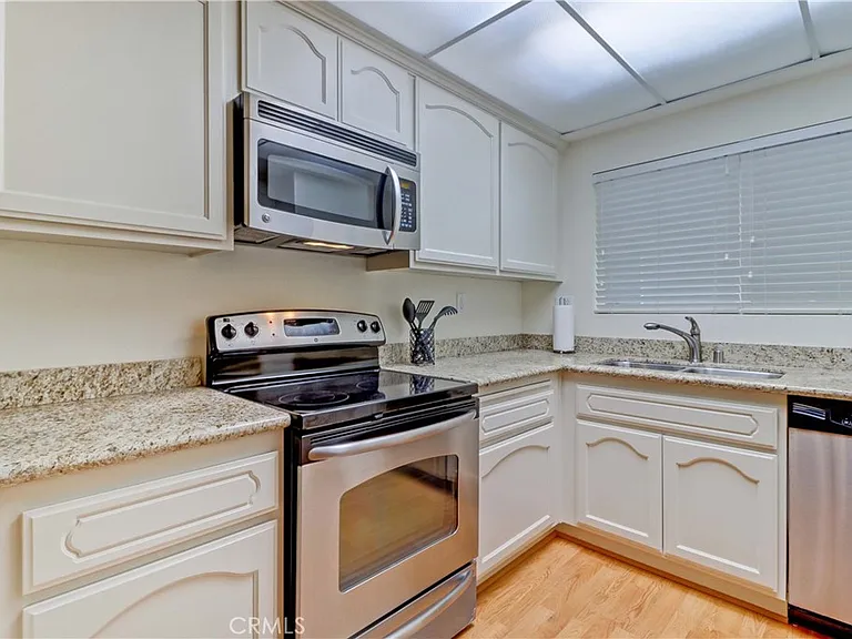3249 San Amadeo #O — Photo 15