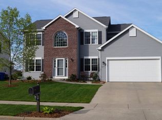 531 Vanderbilt Dr, Waunakee, WI 53597