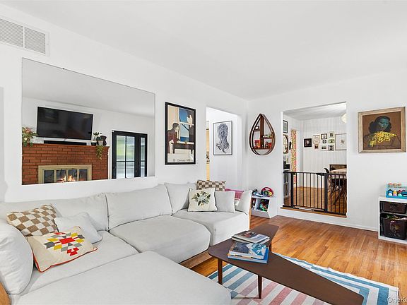 4th image of 38 Heston Road