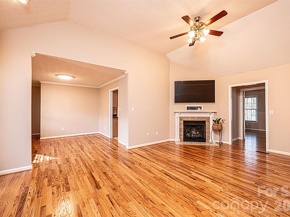 5th image of 8839 Shepherd Ct