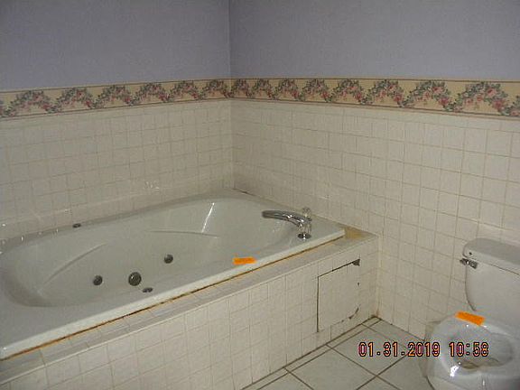 5th image of 1011 Saint Johns Loop