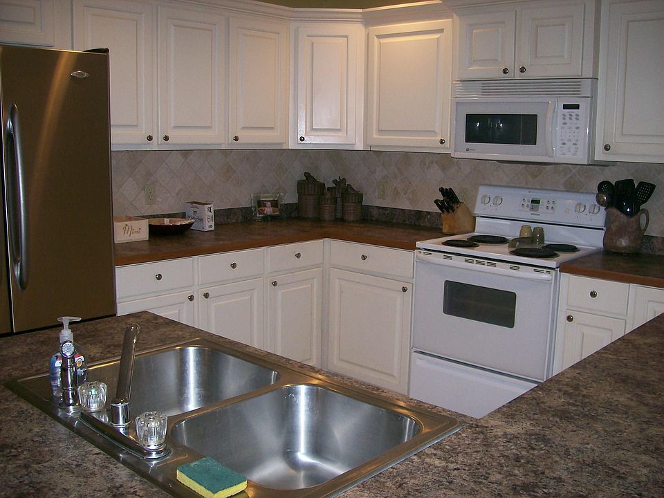2nd image of 229 Westwood Dr