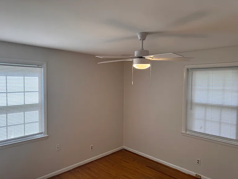 409 N Glen Dr — Photo 3