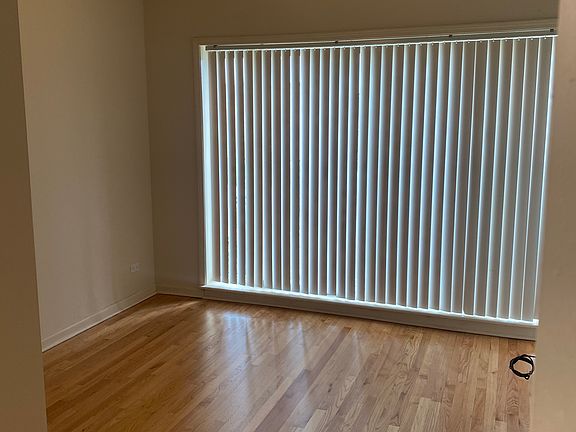 5th image of 964 E 62nd St APT 3A