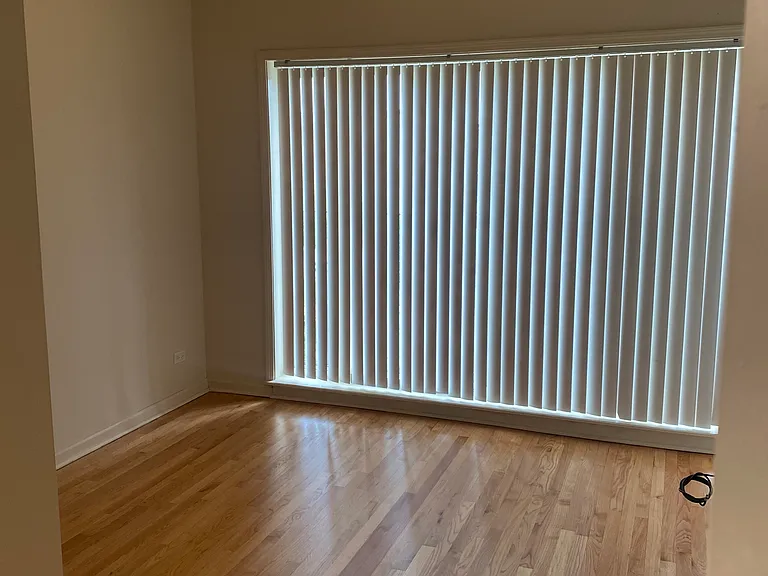 964 E 62nd St #3A — Photo 5