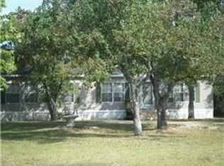 227 Welton Ln, Cove, TX 77523